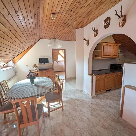 Vakantiehuis In 52058