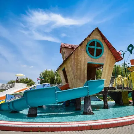 Vakantiehuis In 52058 *